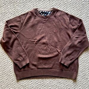📦[4/ $50] Brown Long Sleeve Crewneck Sweater Brown